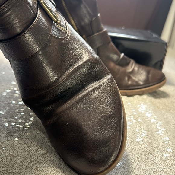 Rampage Woman’s Ivexin Calf High Vegan Leather Belt Buckle (1shoew0039) - Picture 3 of 6